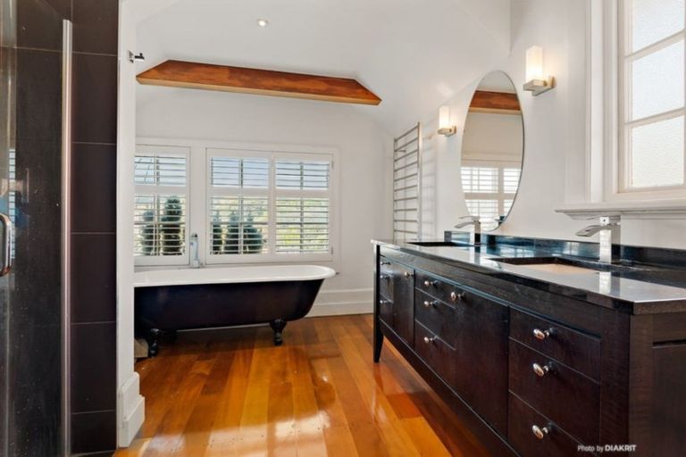 Photo of property in 128a Tasman Street, Mount Cook, Wellington, 6021