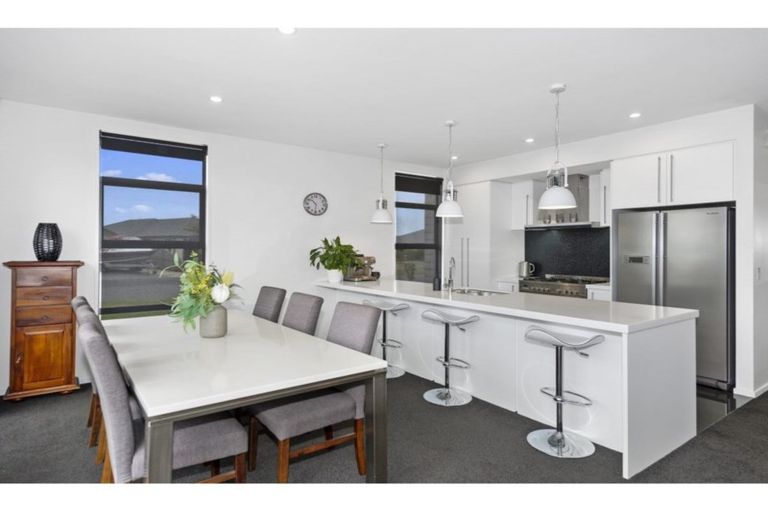 Photo of property in 5 Constance Place, Aidanfield, Christchurch, 8025
