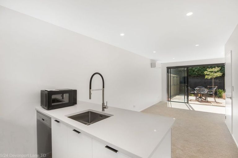 Photo of property in 9/24 Devonport Lane, St Albans, Christchurch, 8014