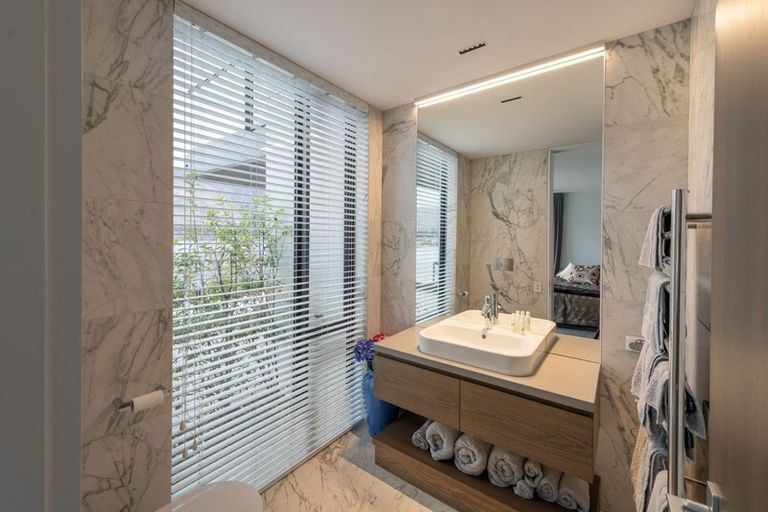 Photo of property in 4 Bay Rise, Wanaka, 9305