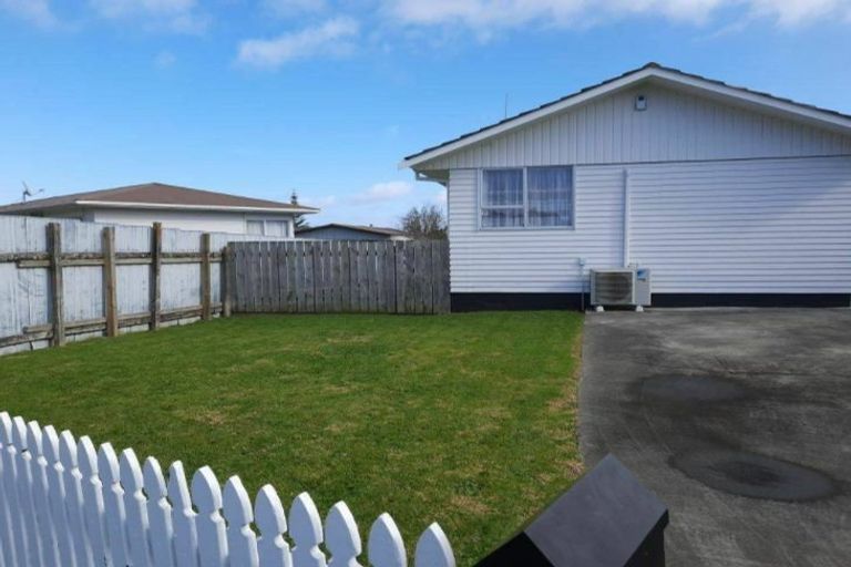 Photo of property in 63 Zelda Avenue, Clover Park, Auckland, 2023