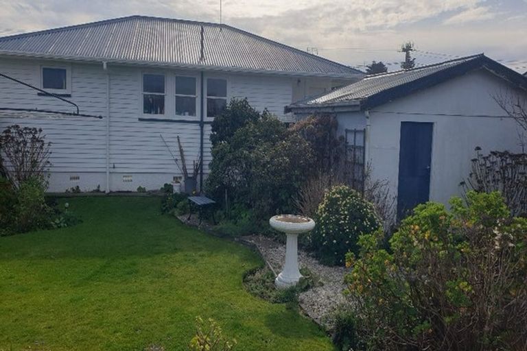 Photo of property in 37 Victoria Street, Patea, 4520