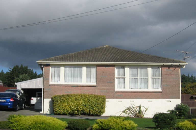 Photo of property in 56 Driver Crescent, Cannons Creek, Porirua, 5024