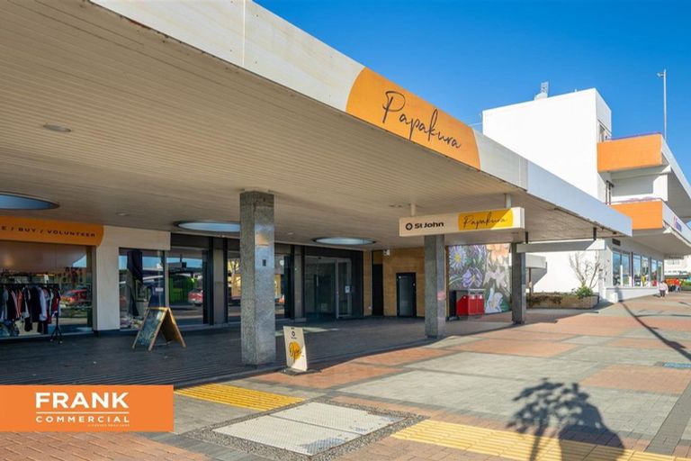 Photo of property in 138 Great South Road, Takanini, 2112