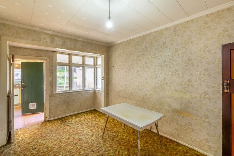 Photo of property in 23 Port Hills Road, Heathcote Valley, Christchurch, 8022