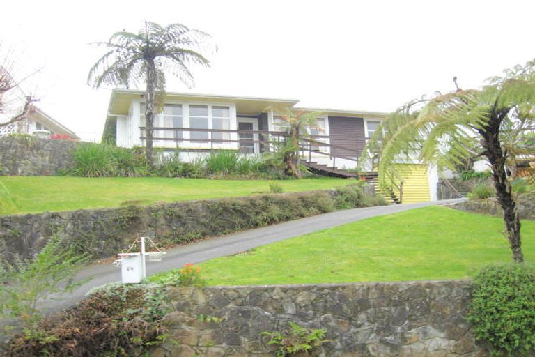 Photo of property in 24 Chester Street, Levin, 5510