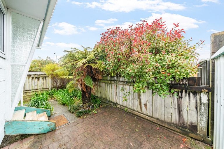 Photo of property in 1/3 Omaha Grove, Totara Park, Upper Hutt, 5018