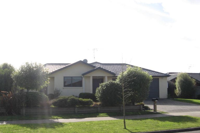 Photo of property in 19 Farringdon Avenue, Rototuna North, Hamilton, 3210
