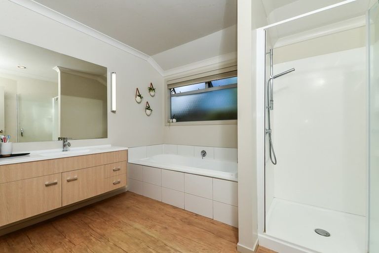 Photo of property in 5 Camberley Way, Huntington, Hamilton, 3210