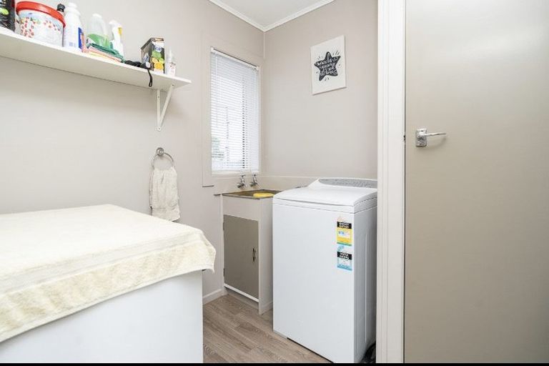 Photo of property in 43 Lewis Street, Glenview, Hamilton, 3206