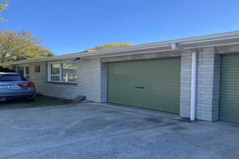 Photo of property in 14 Gibson Drive, Hornby, Christchurch, 8042