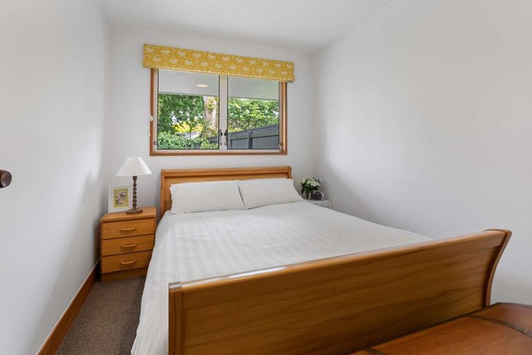 Photo of property in 11 Seaton Court, Hokowhitu, Palmerston North, 4410