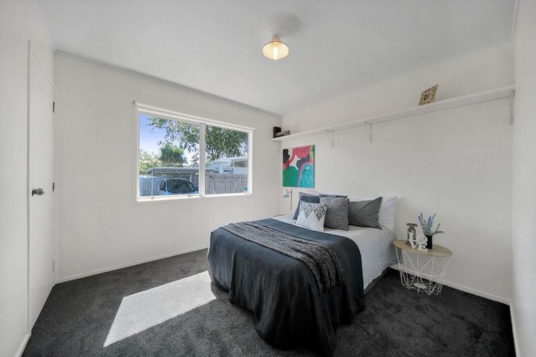 Photo of property in 1/62 Walworth Avenue, Pakuranga Heights, Auckland, 2010