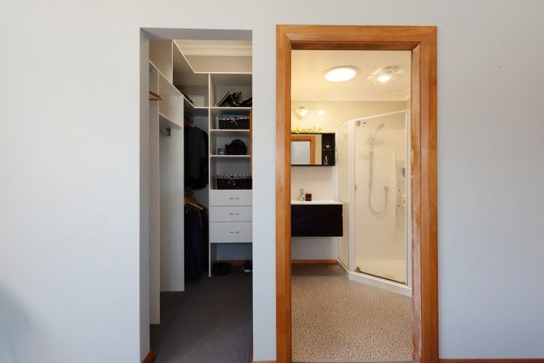 Photo of property in 167 Coutts Street, Rongotai, Wellington, 6022