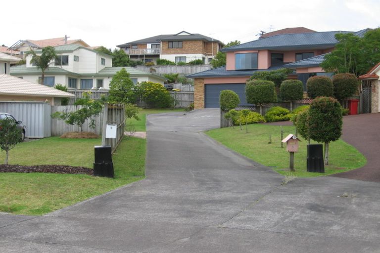 Photo of property in 8 Hanly Close, West Harbour, Auckland, 0618