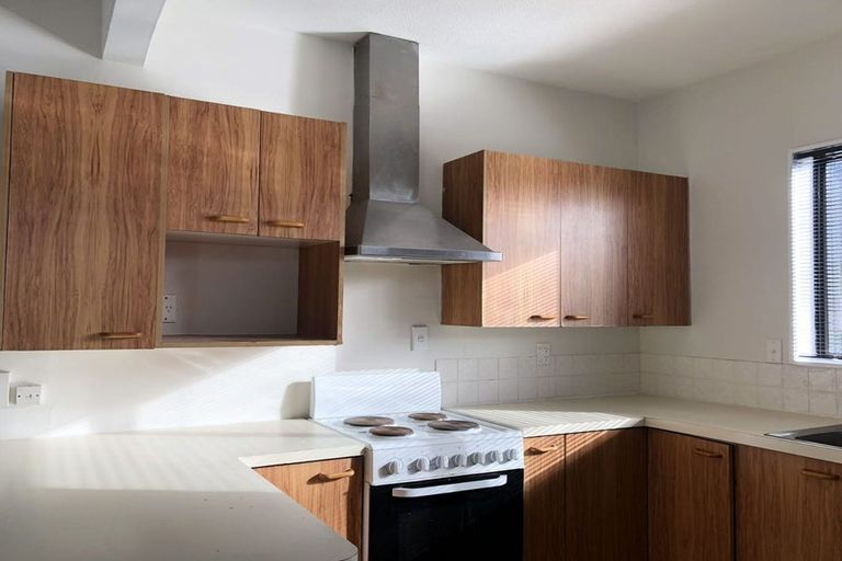 Photo of property in 126 Yaldhurst Road, Sockburn, Christchurch, 8042