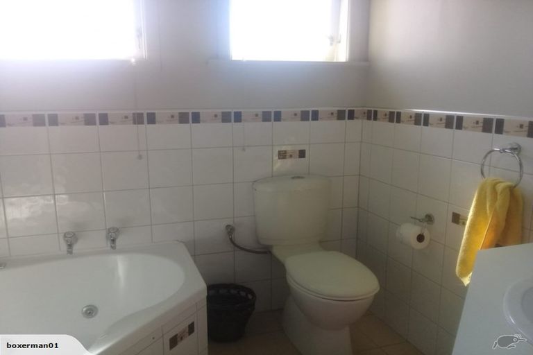 Photo of property in 118 Conway Street, Mayfair, Hastings, 4122