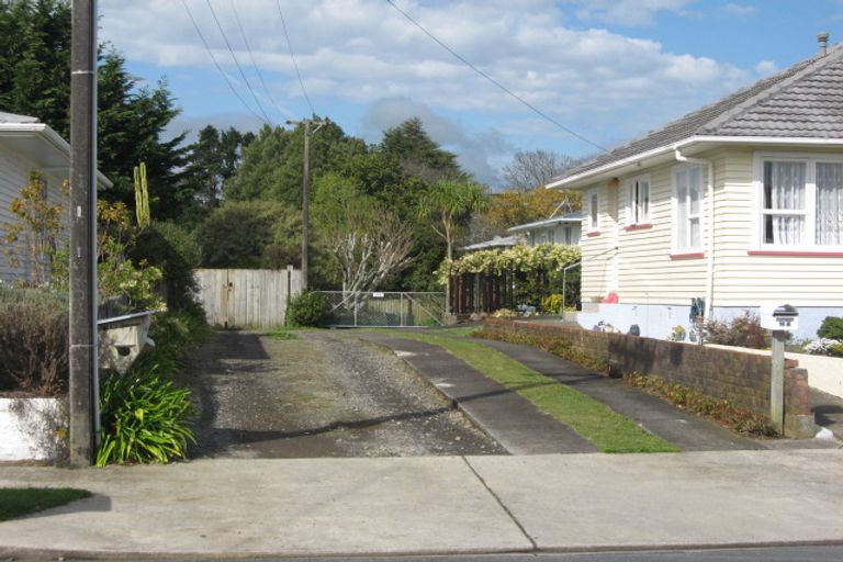 Photo of property in 14a Trafalgar Street, Westown, New Plymouth, 4310