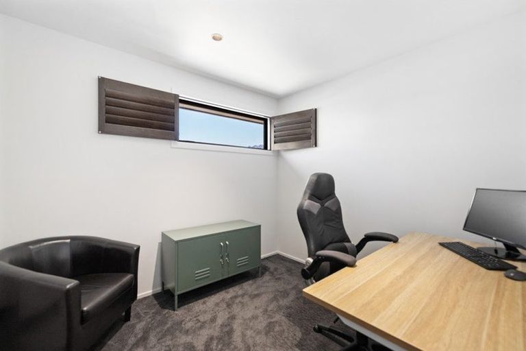 Photo of property in 30 Muster Road, Jacks Point, 9371