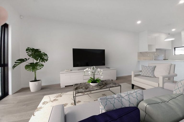 Photo of property in 26 Morihana Close, Glen Eden, 0602