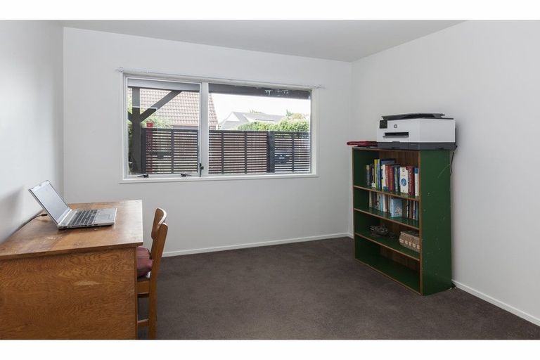 Photo of property in 12b Idaho Place, Burwood, Christchurch, 8083