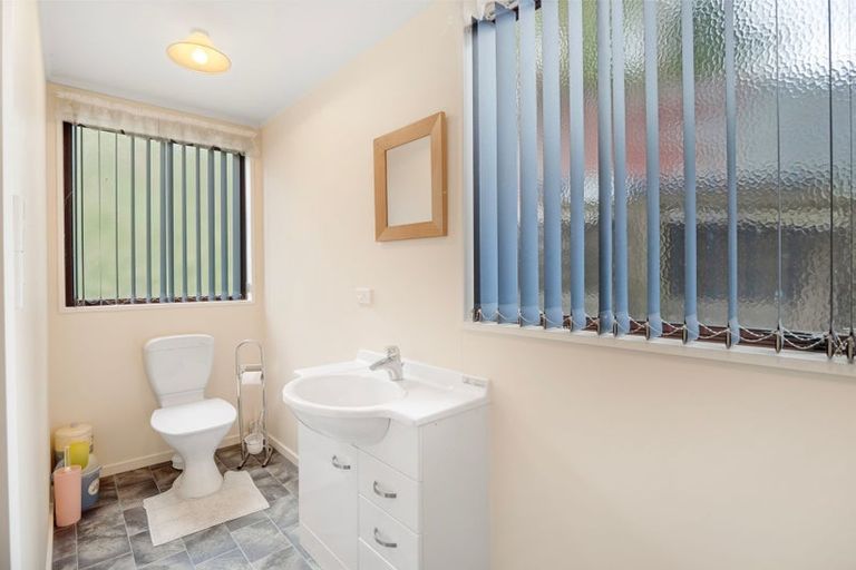 Photo of property in 11 Roxby Street, South Hill, Oamaru, 9400