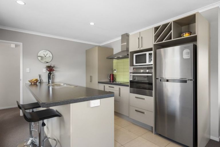 Photo of property in 7 Sunstone Crescent, Brown Owl, Upper Hutt, 5018