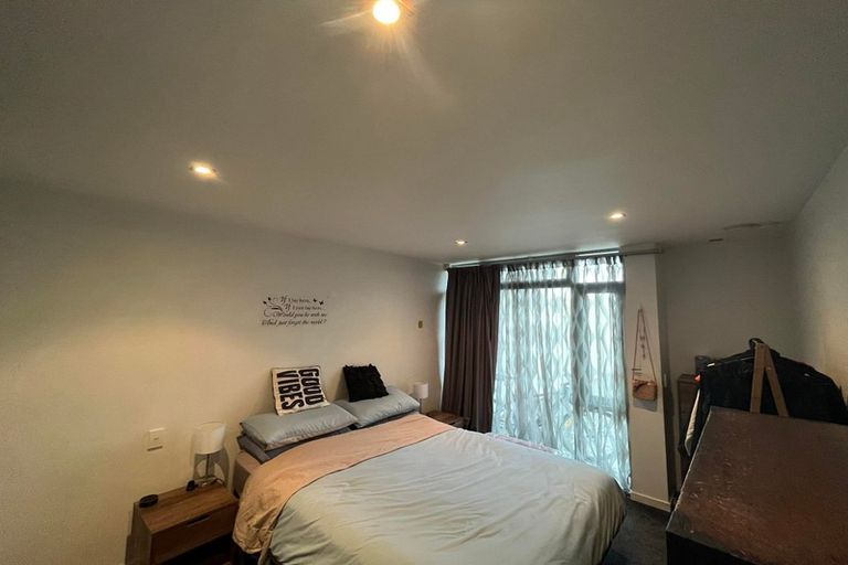 Photo of property in 2/272 Marine Parade, New Brighton, Christchurch, 8061