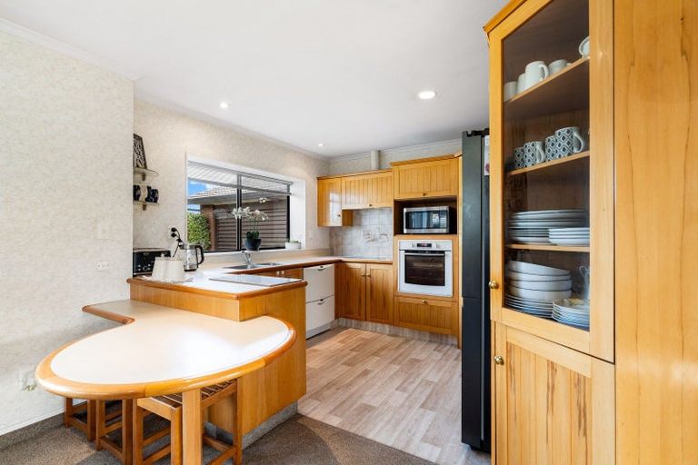 Photo of property in 1 Hyatt Grove, Greenmeadows, Napier, 4112