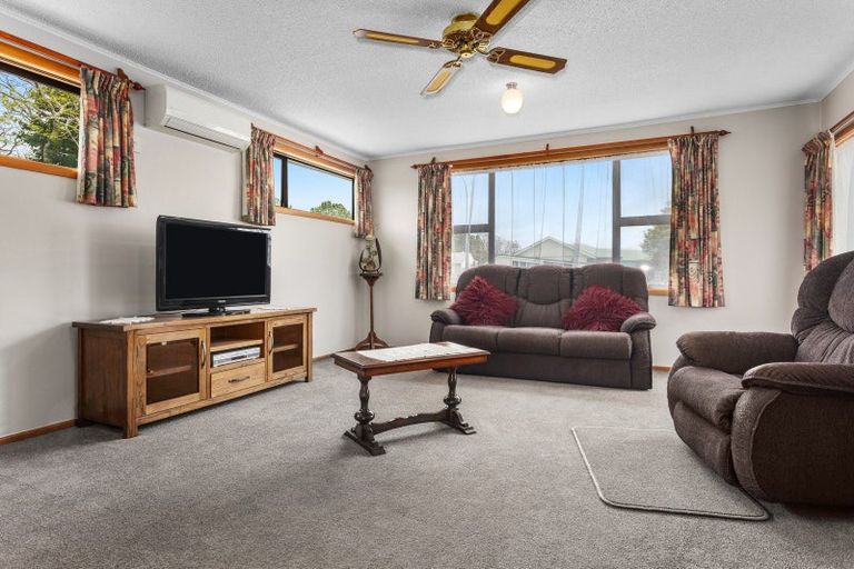 Photo of property in 65 College Road, Edgecumbe, 3120