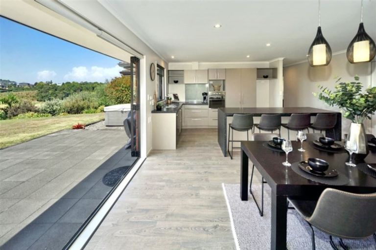 Photo of property in 43 Norm Freeman Drive, Te Puke, 3119
