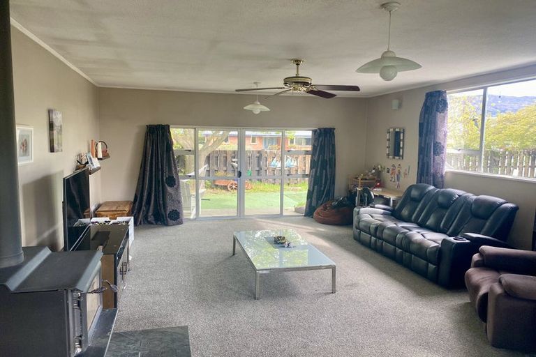 Photo of property in 105 Inniscort Street, Cromwell, 9310