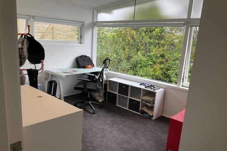 Photo of property in 23 Blakeborough Drive, Forrest Hill, Auckland, 0620