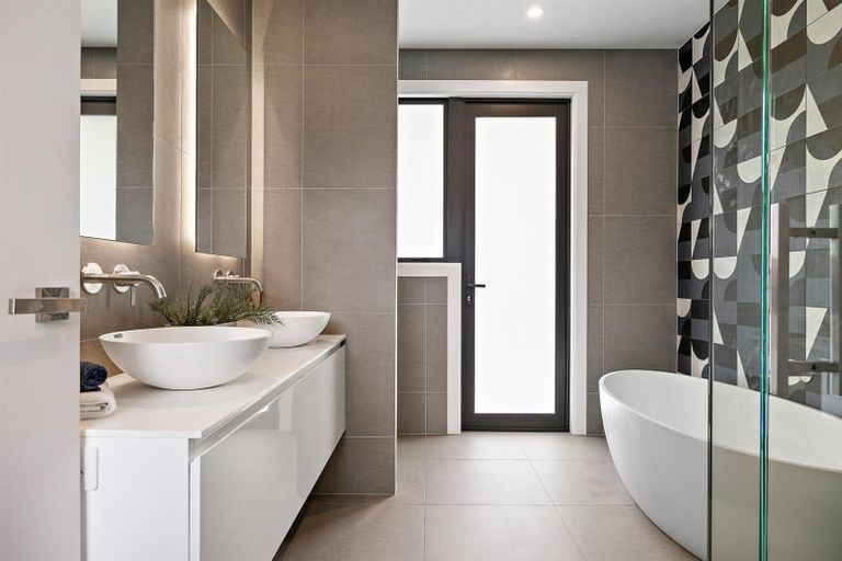 Photo of property in 90 Grace Hill Drive, Dairy Flat, Albany, 0792