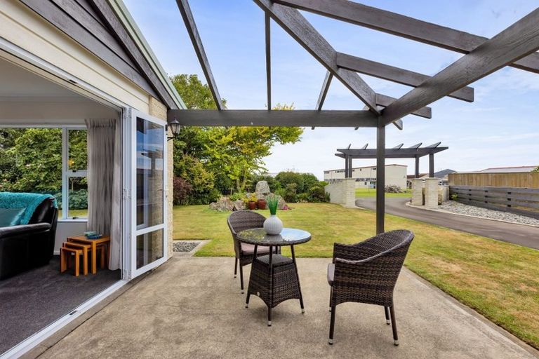 Photo of property in 22 Princess Street, Waitara, 4320