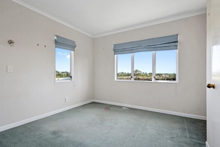 Photo of property in 22 Lucerne Place, Welcome Bay, Tauranga, 3112