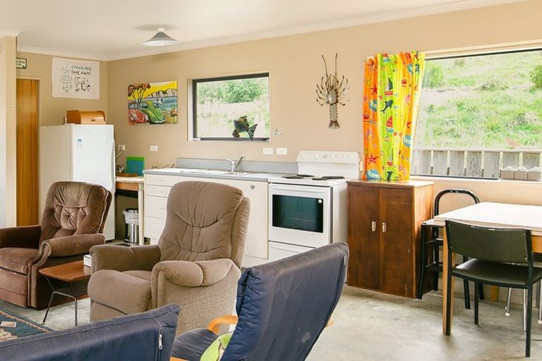 Photo of property in 64 Pinedale Crescent, Riversdale Beach, Masterton, 5872