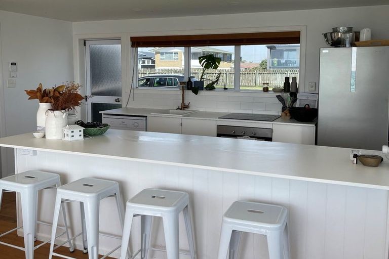 Photo of property in 107 Karewa Parade, Papamoa Beach, Papamoa, 3118