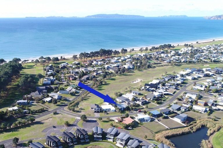 Photo of property in 107 The Fairway, Matarangi, Whitianga, 3592