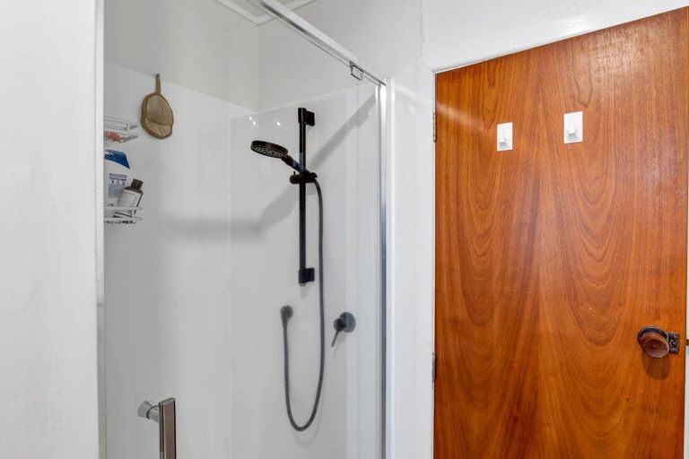 Photo of property in 5a Marina Grove, Frankleigh Park, New Plymouth, 4310