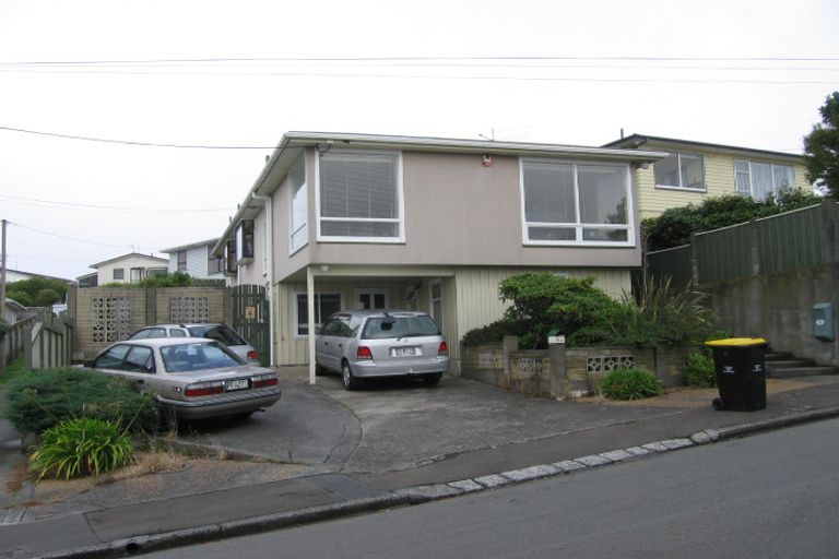 Photo of property in 5 Trebann Street, Paparangi, Wellington, 6037