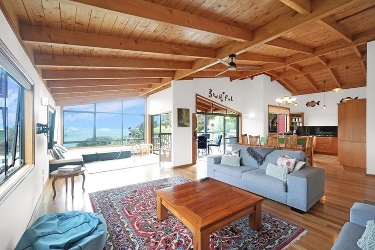 Photo of property in 39 Point Veronica Drive, Opua, 0200