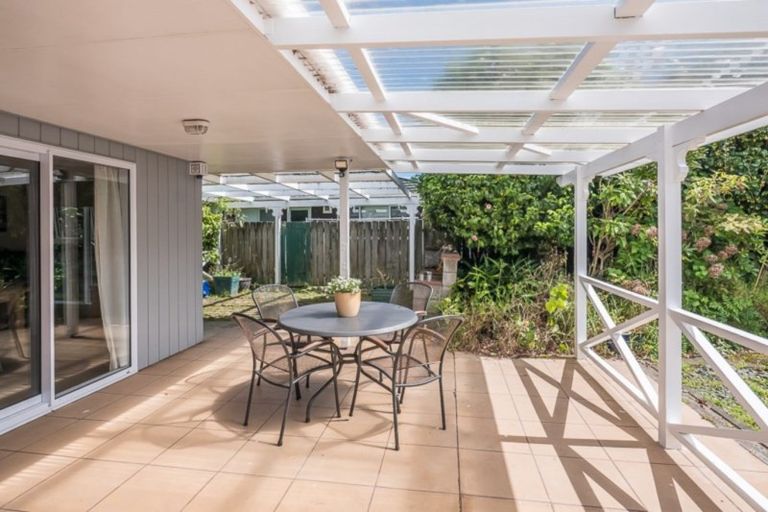 Photo of property in 11 Millvale Street, Waikanae, 5036