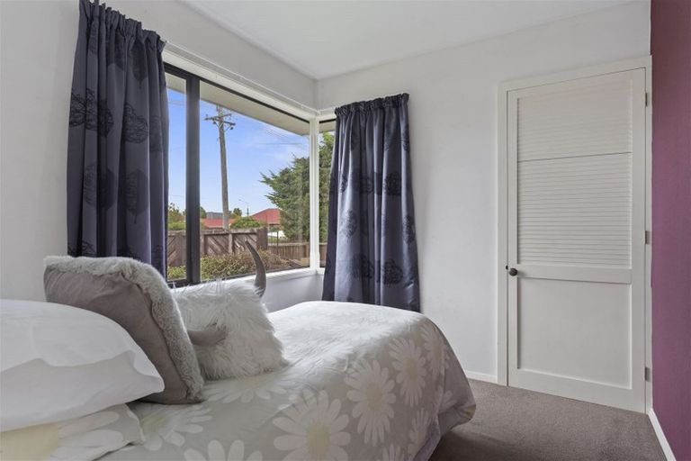 Photo of property in 9 Kendal Avenue, Burnside, Christchurch, 8053