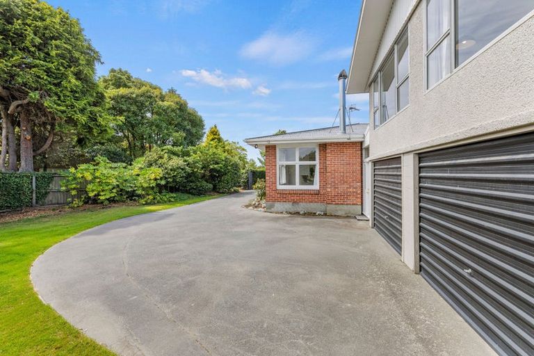 Photo of property in 30 Hadlow Place, Burnside, Christchurch, 8041