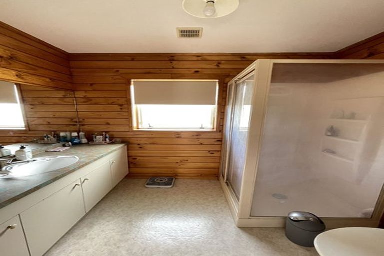 Photo of property in 1/15 Emma Court, Northpark, Auckland, 2013