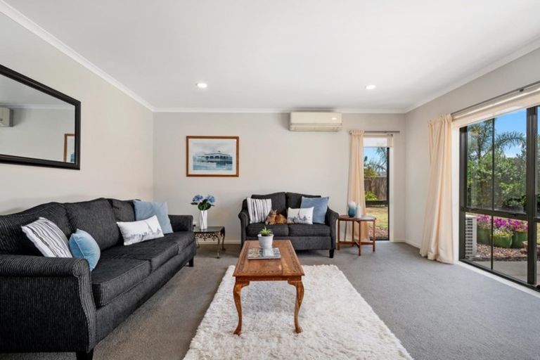 Photo of property in 27 Savannah Place, Papamoa Beach, Papamoa, 3118