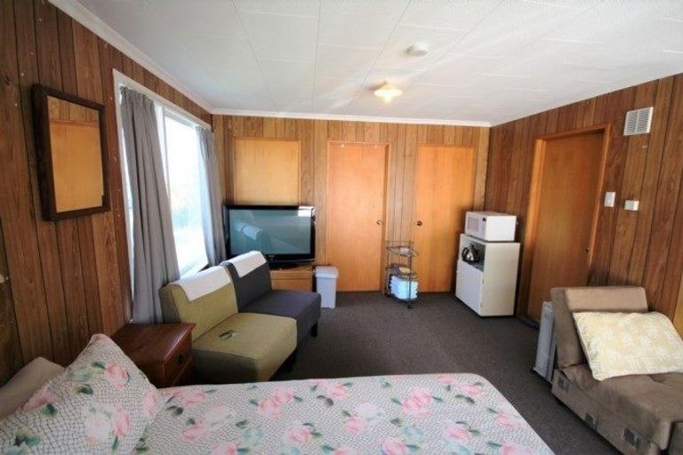 Photo of property in 50 Salmond Street, Halfway Bush, Dunedin, 9010