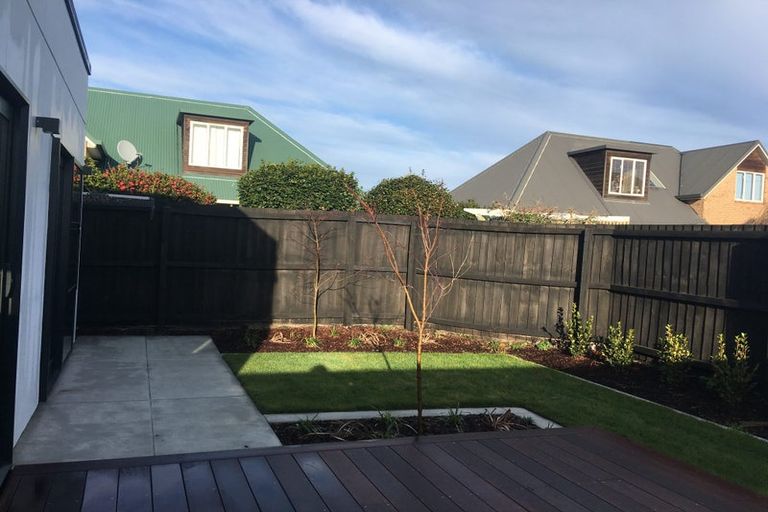 Photo of property in 41c Avonhead Road, Avonhead, Christchurch, 8042