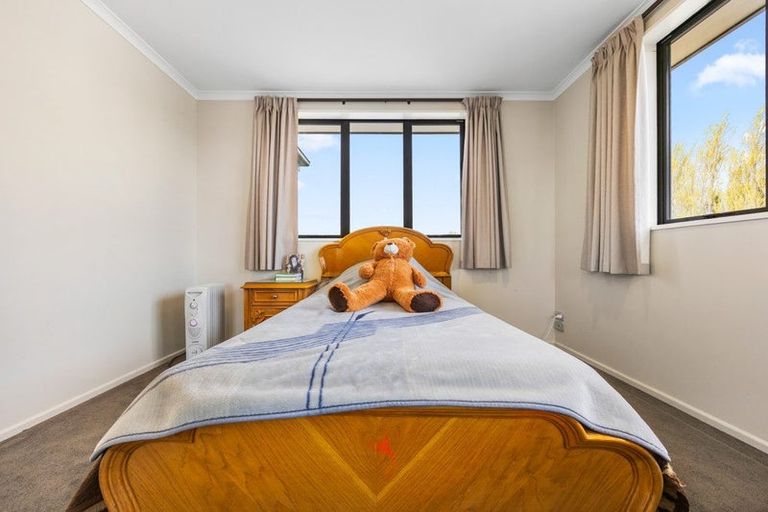 Photo of property in 6 East Ellington Drive, Mairehau, Christchurch, 8052